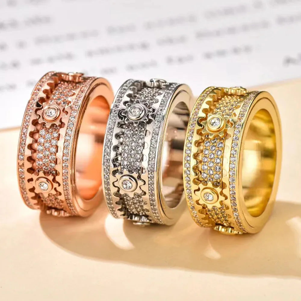Enchanting Gear Ring: Rotatable Couples' Starry Sky Design in Rose Gold